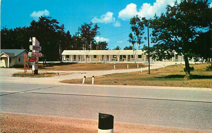 Wildwood Beach Motel - Old Postcard Photo